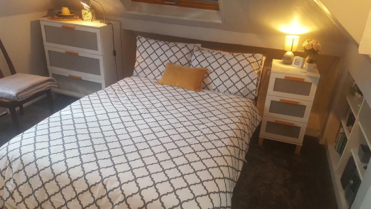 Comfy Room Well Located Londra Esterno foto